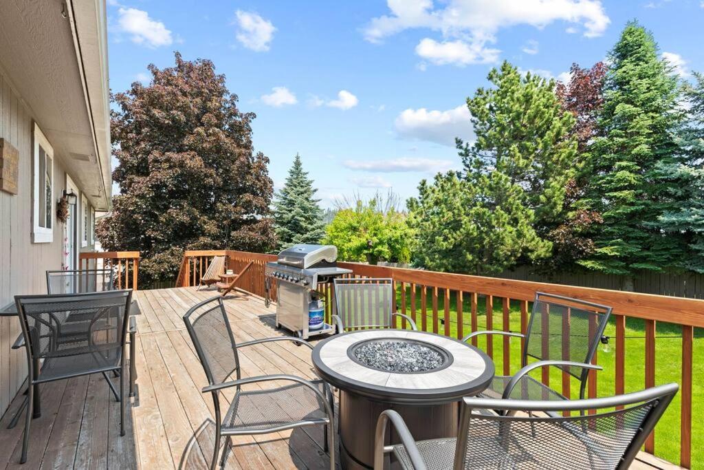 Вілла Hot Tub! Sleeps 8-11Upscale Area Спокен Екстер'єр фото